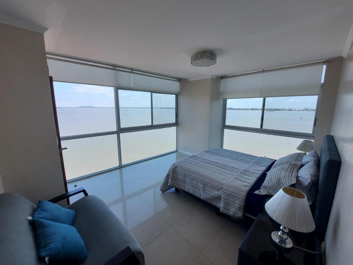 Apartamento Vista Al Rio Puerto Santana Riverfront 1 Guayaquil Extérieur photo